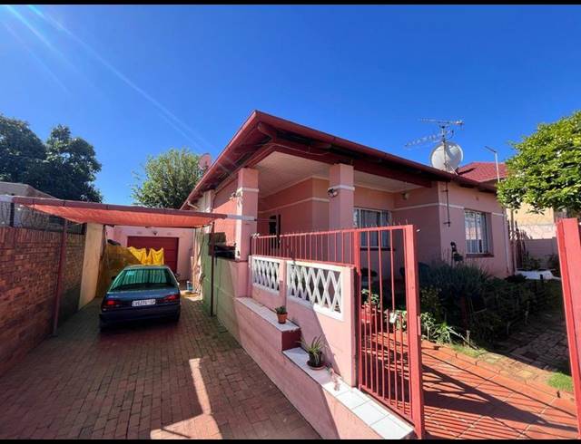 3 BEDROOM HOUSE FOR SALE IN MALVERN